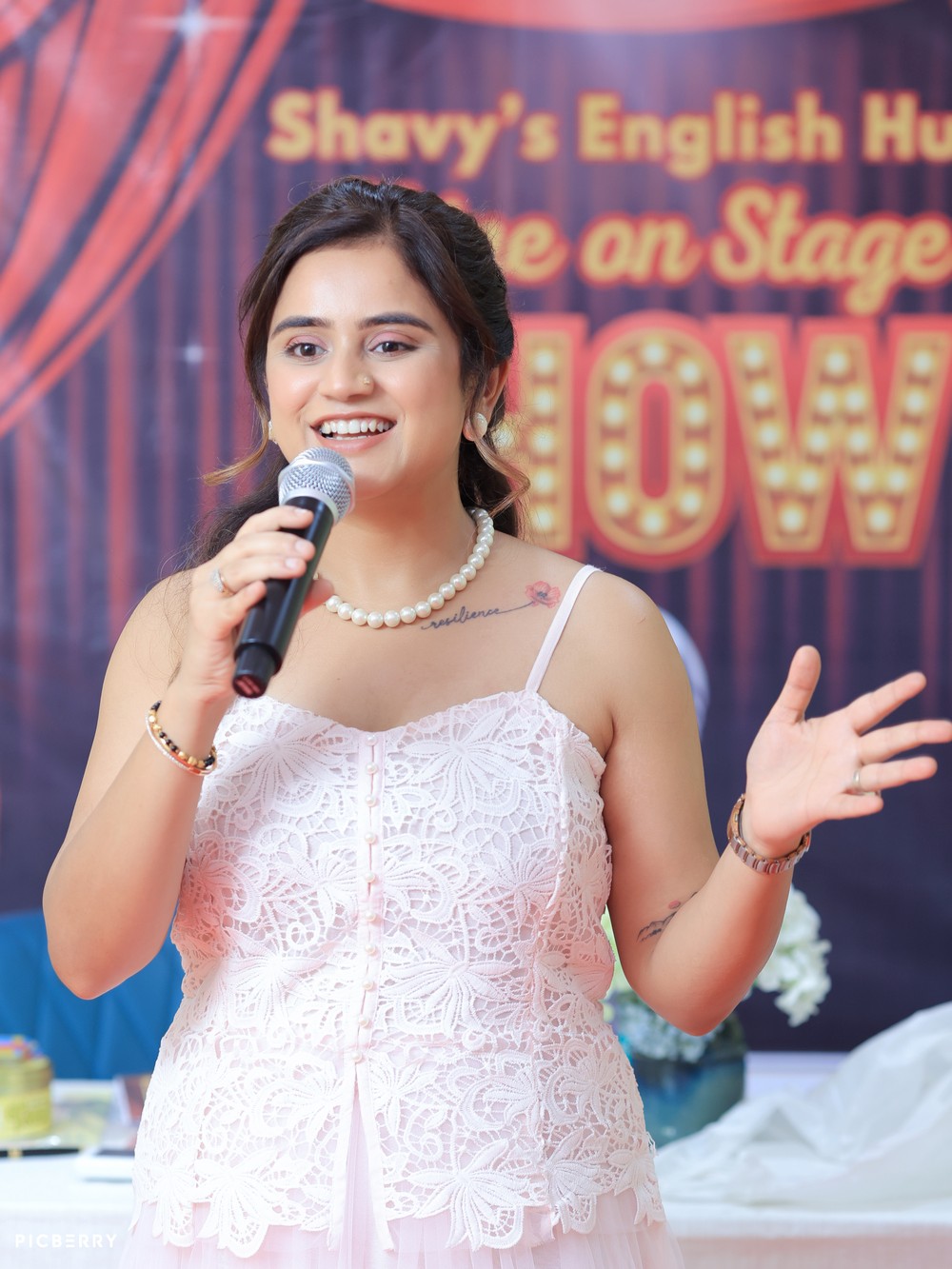 Coach Shavy Jain speaking at a public speaking event